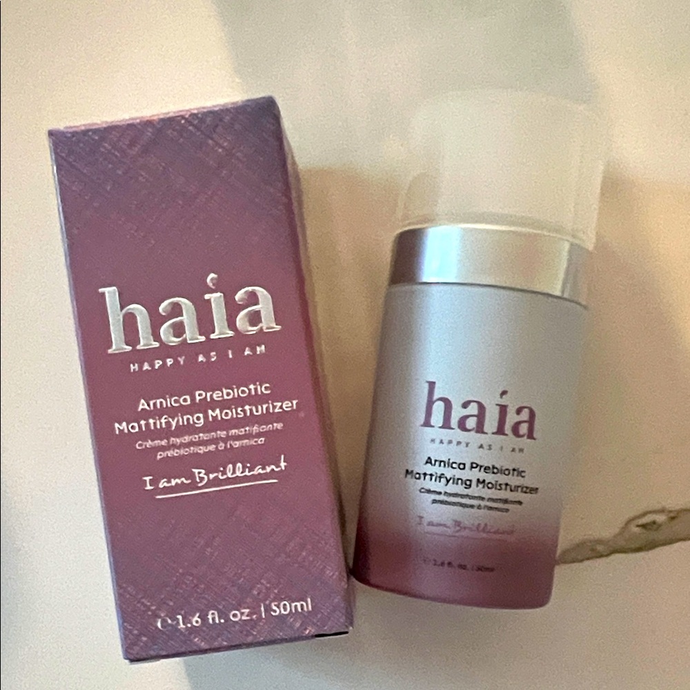 Haia Arnica Prebiotic Mattifying Moisturizer